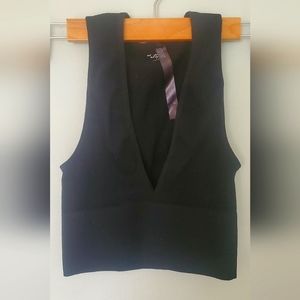 Black ribbed half-top